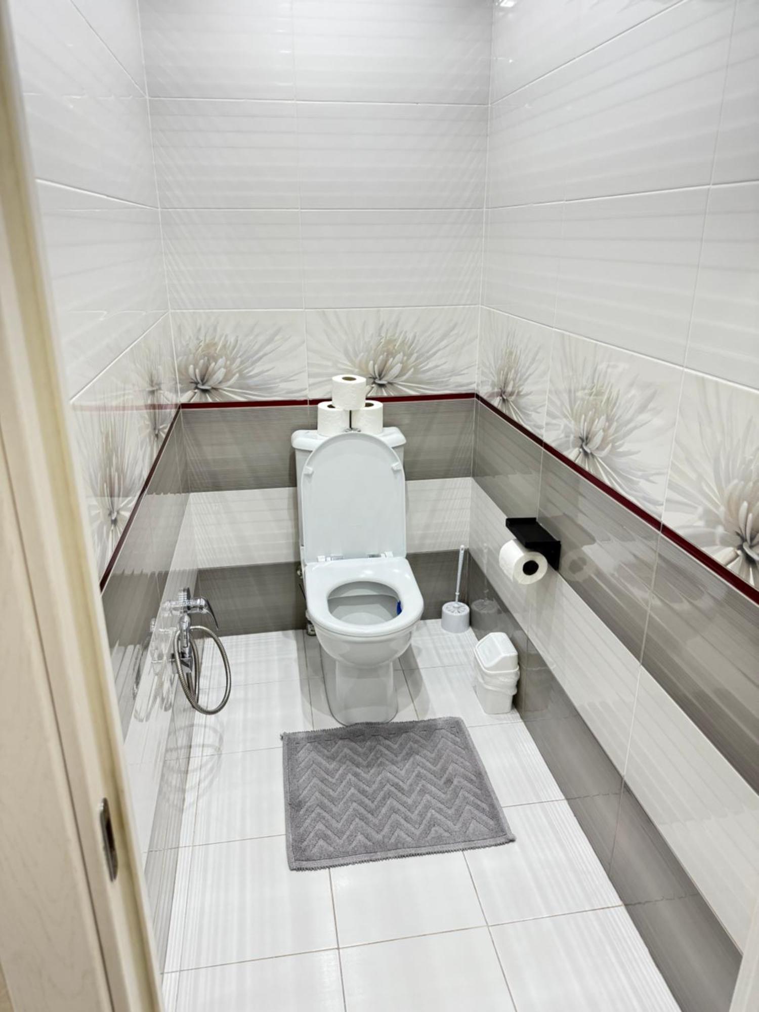 Cozy Two Bedroom Large Apartment Кишинёв Экстерьер фото