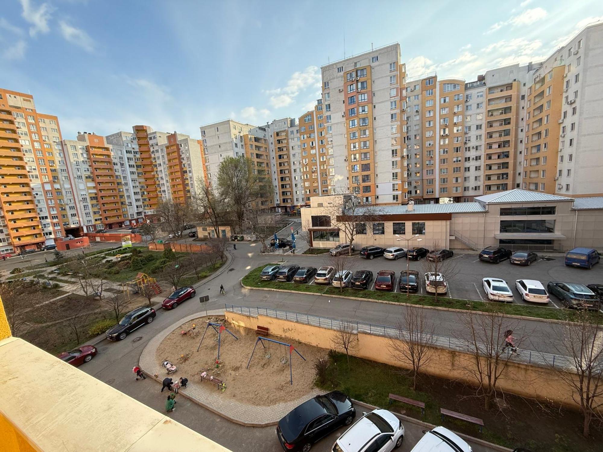 Cozy Two Bedroom Large Apartment Кишинёв Экстерьер фото