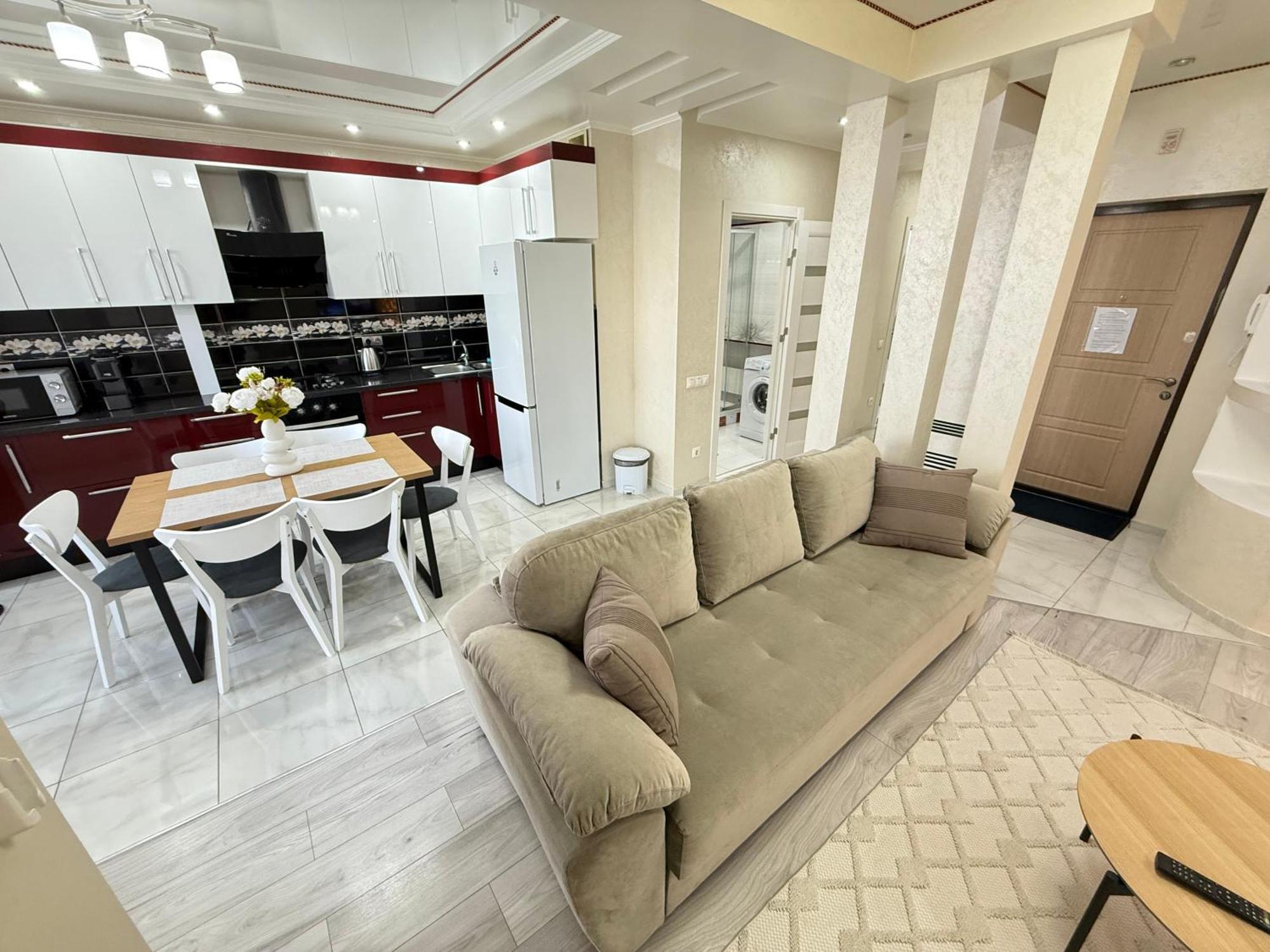Cozy Two Bedroom Large Apartment Кишинёв Экстерьер фото